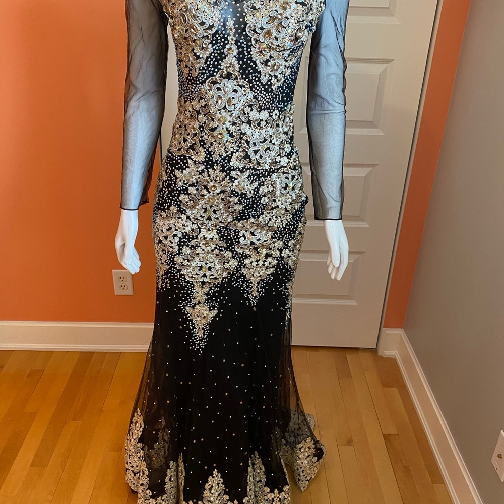 Prom dress - Picture 6 of 6